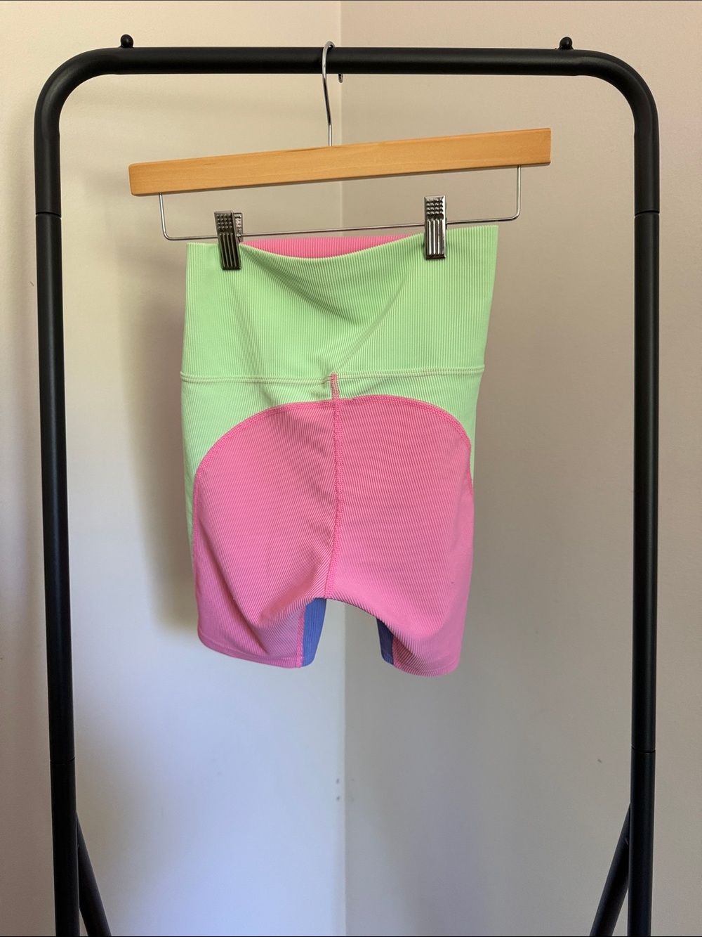 Beach Riot Sport Colorblock Ribbed Biker Shorts - Picture 2 of 4